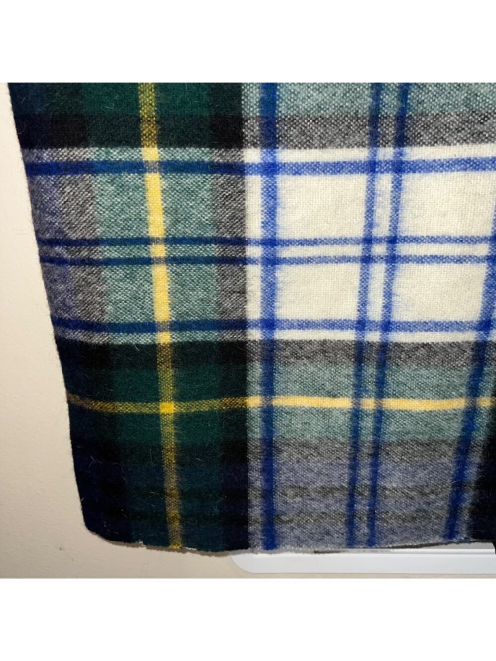 Vintage Wool Plaid Blanket Fringe Made In England Strawbridge & Clothier Tartan - Picture 7 of 7
